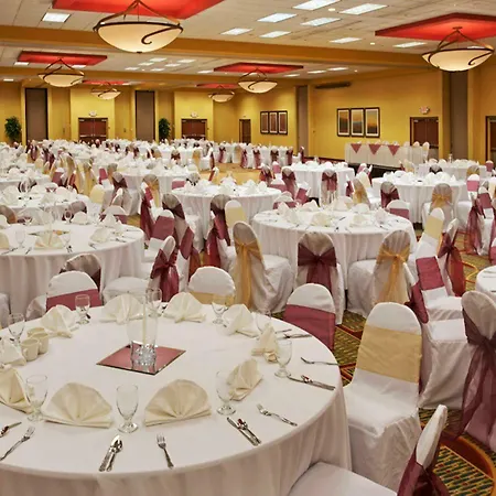 Holiday Inn Hotel And Suites Beaumont-Plaza I-10 & Walden By Ihg 