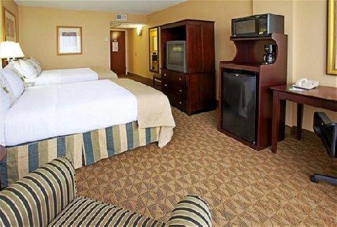 And Beaumont-plaza I-10 & Walden By Ihg Hotel Beaumont