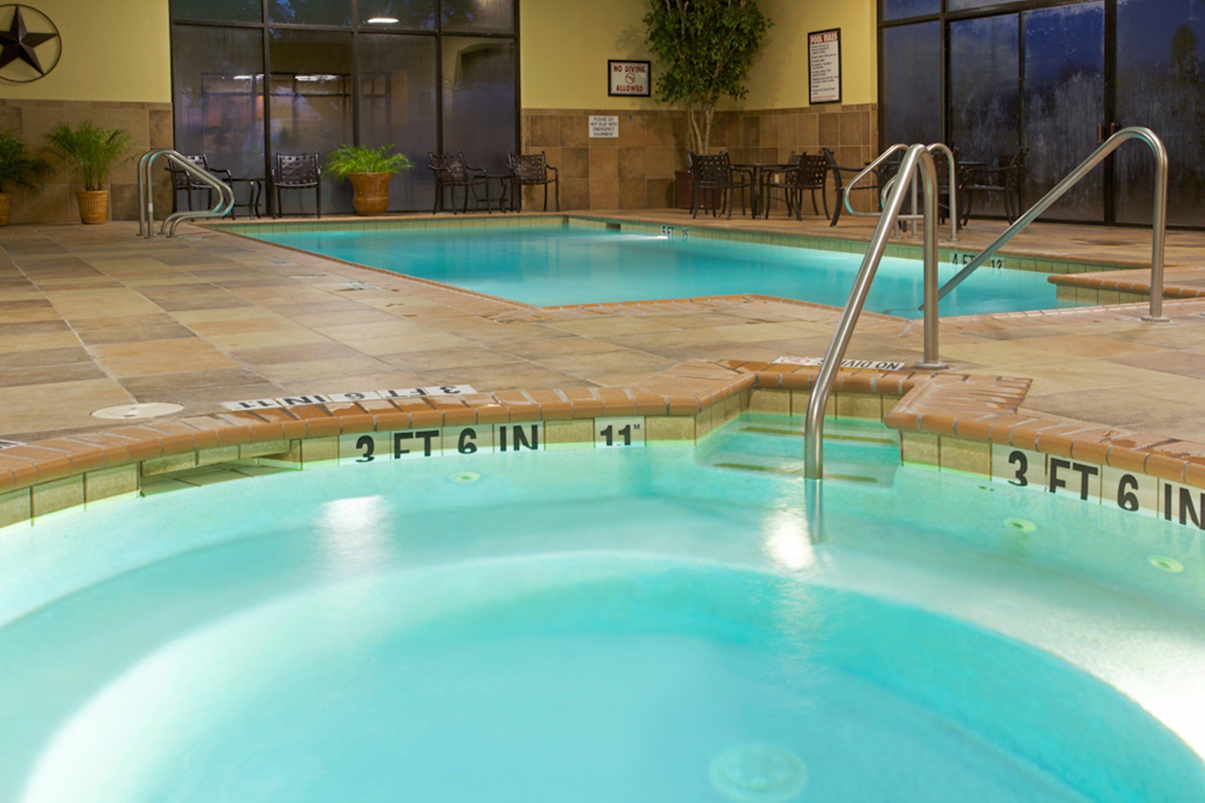 And Beaumont-plaza I-10 & Walden By Ihg Hotel